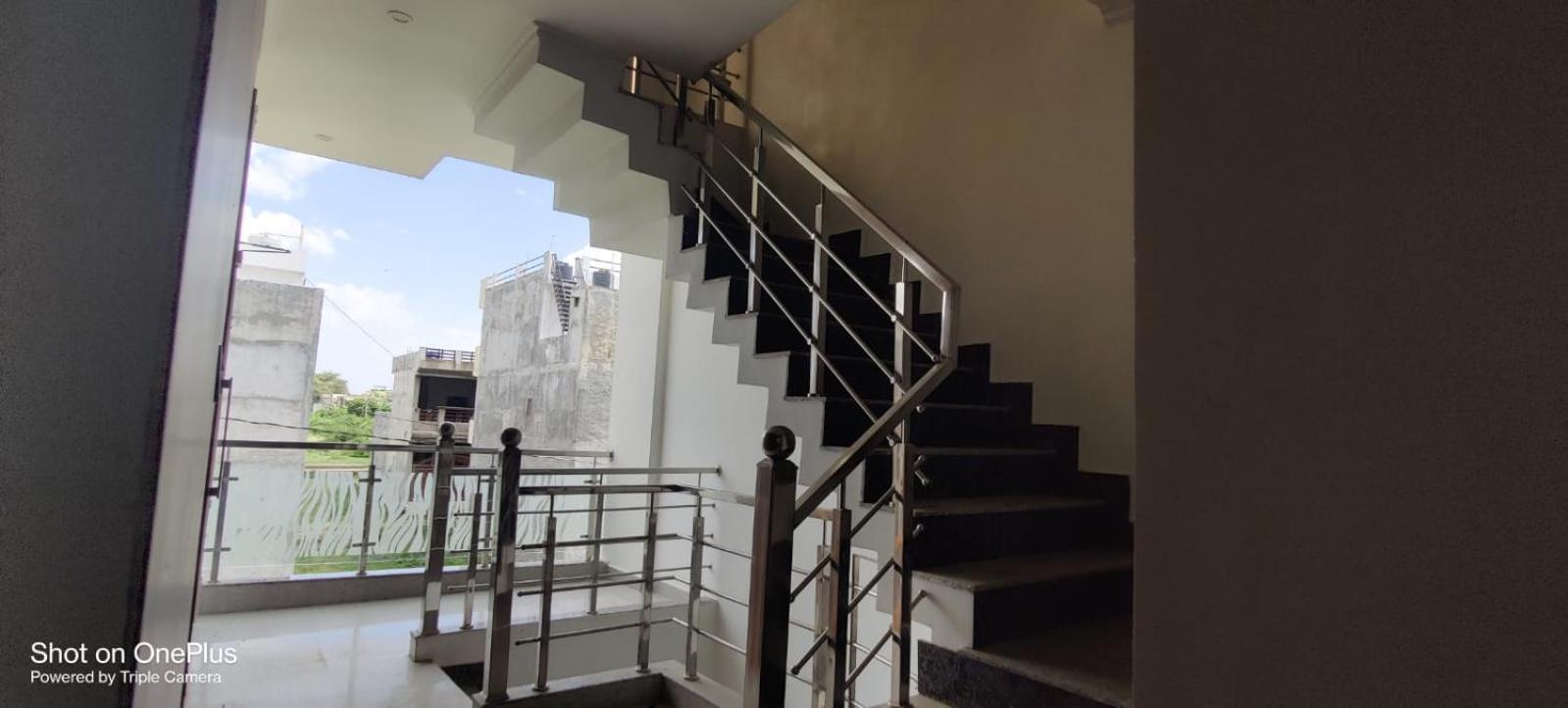 Blessing'S Home Stay 5 Bedrooms Luxury Villa Exquisite 5 Bedroom Villa Ideal Family Home Stay With Spacious Living Лакхнау Экстерьер фото